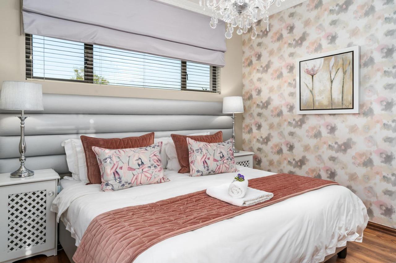 Auriols Guest House Паров Экстерьер фото